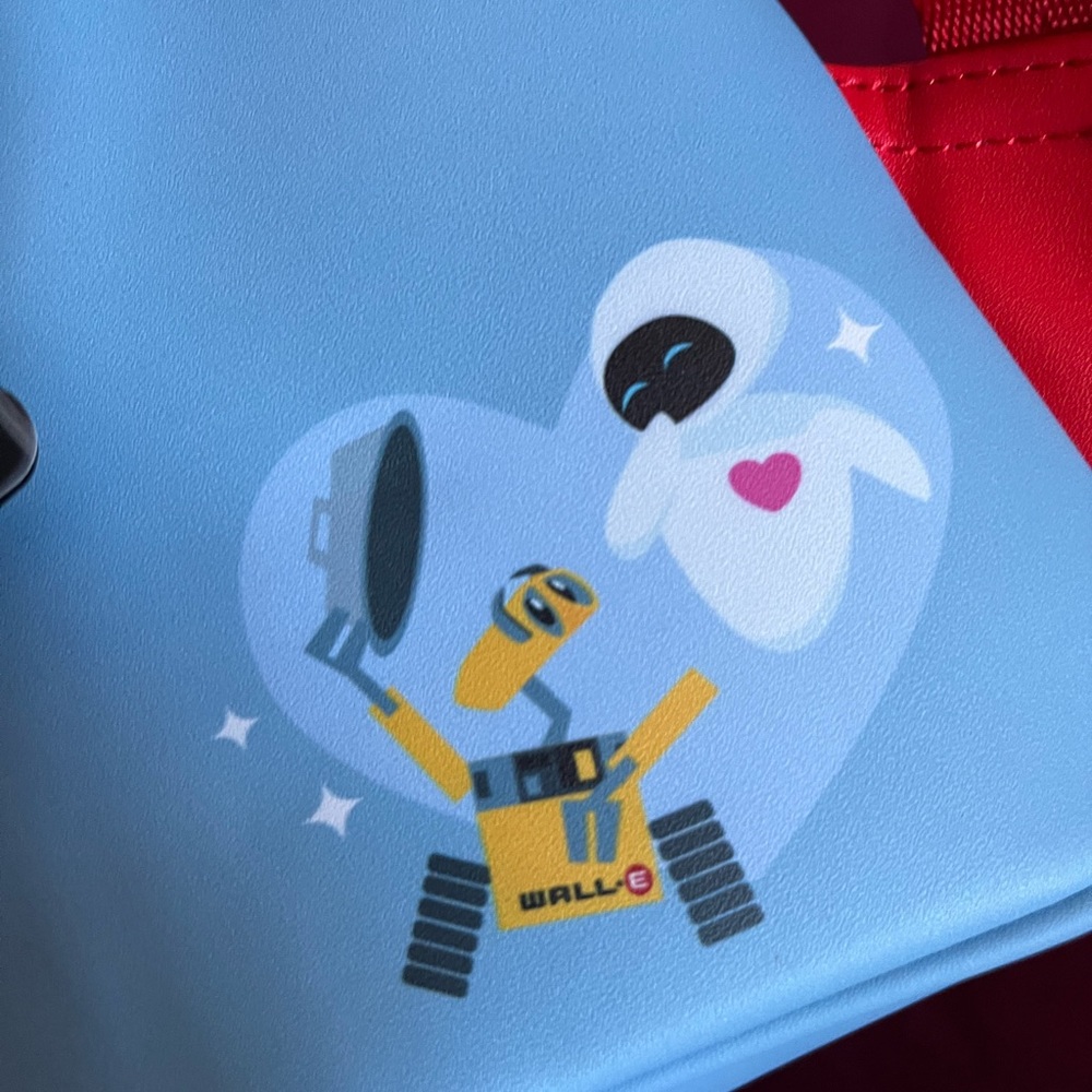 NWT Pixar Wall-E & EVE heart shaped pin display backpack. Loungefly ita bag - Picture 4 of 12